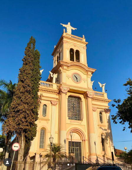 Fachada de Paróquia Senhor Bom Jesus do Monte