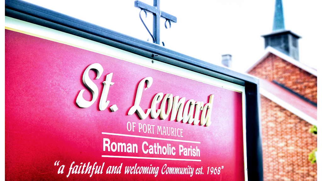 Fachada de Saint Leonard Parish Manotick