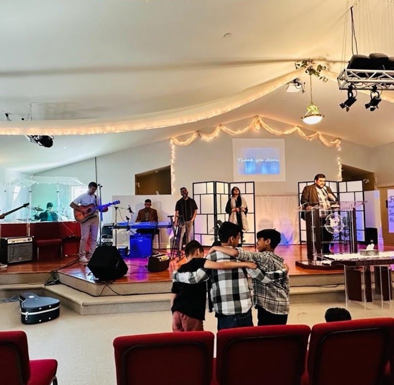 Fachada de International Revival Church, Ottawa