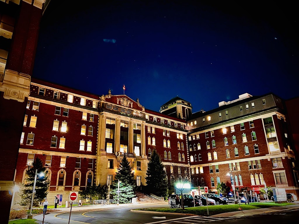 Fachada de The Ottawa Hospital Civic Campus