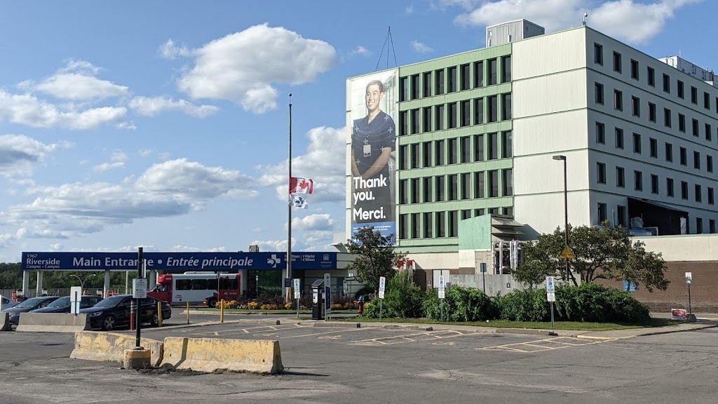 Fachada de The Ottawa Hospital Riverside Campus