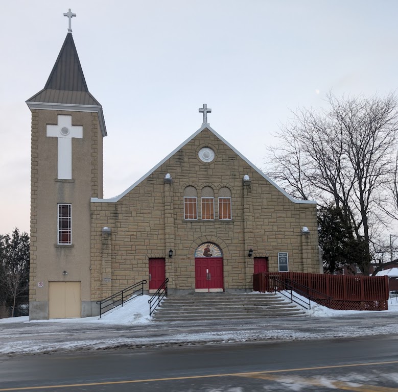 Fachada de St. Bonaventure Catholic Church