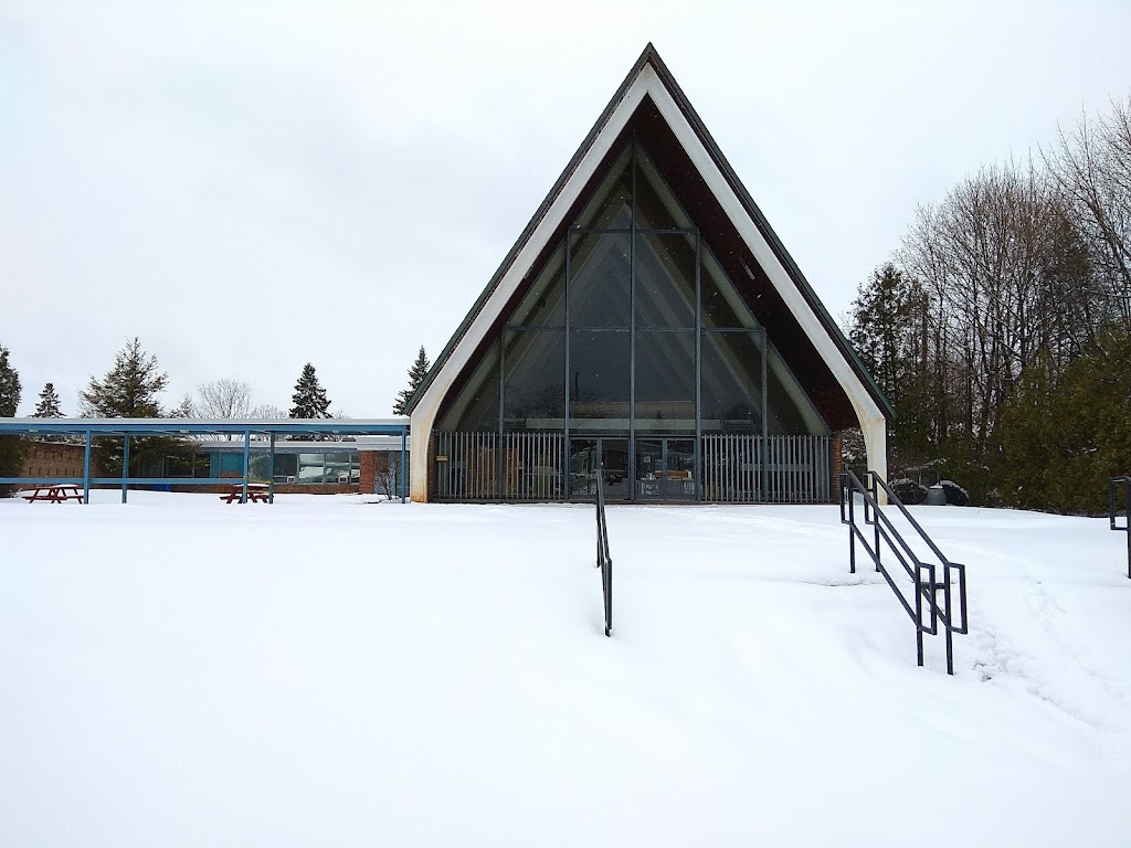 Fachada de St. Timothy's Presbyterian Church