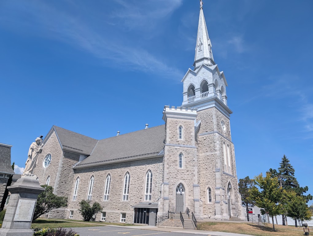 Fachada de Paroisse St-Joseph d’Orléans