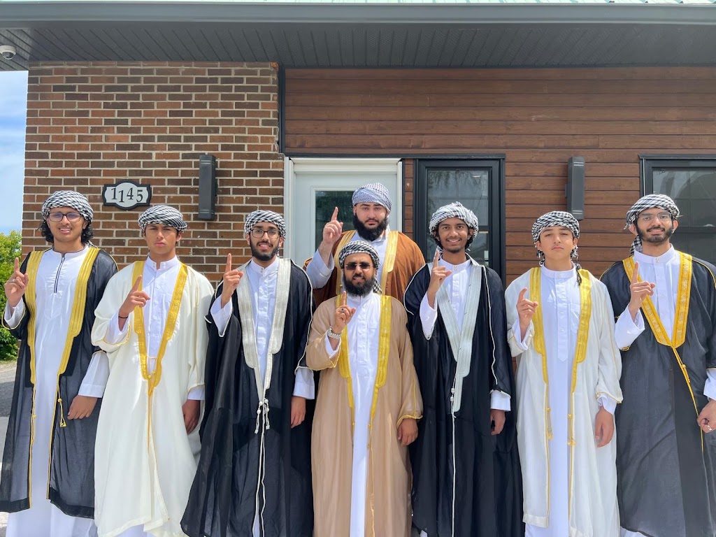Fachada de Darul Uloom Ottawa (Masjid&Center)