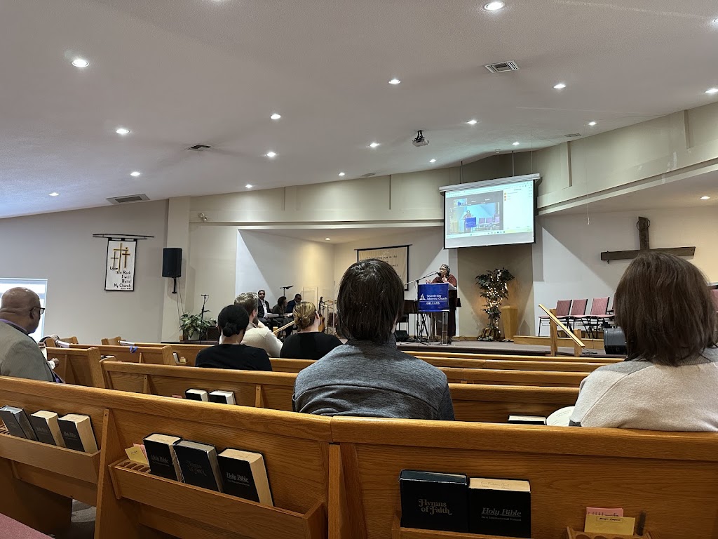 Fachada de Orleans Seventh-Day Adventist Church