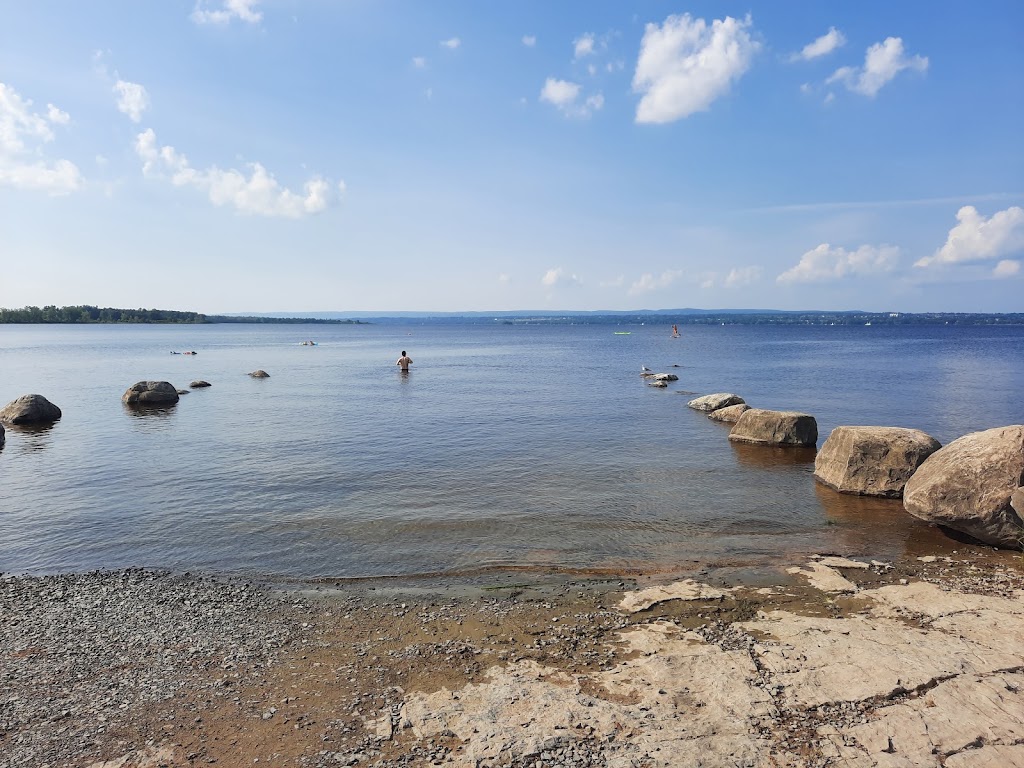 Fachada de Shirleys Bay Park