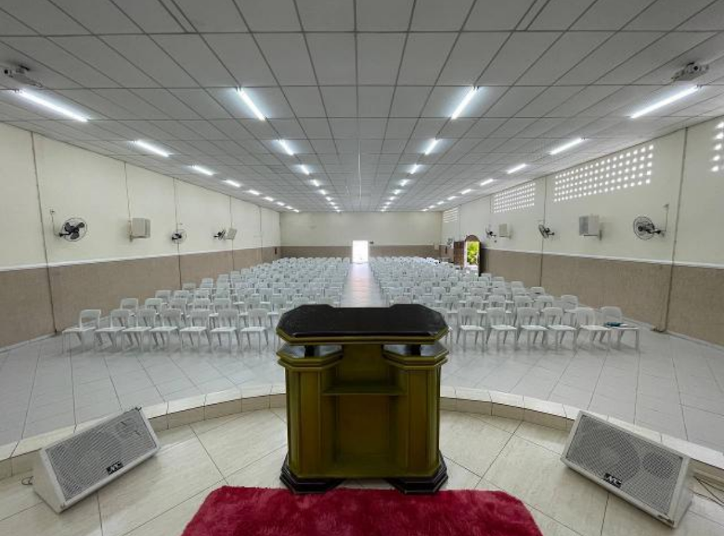 Fachada de Igreja Universal