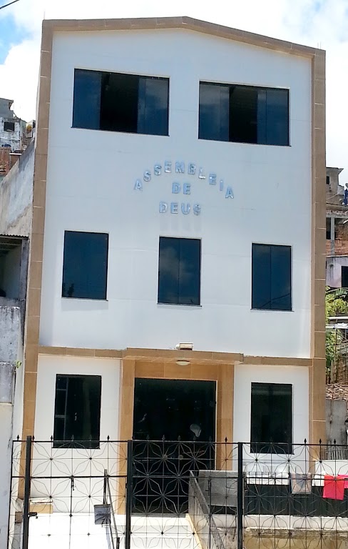Fachada de Assembleia de Deus em Retiro, Salvador