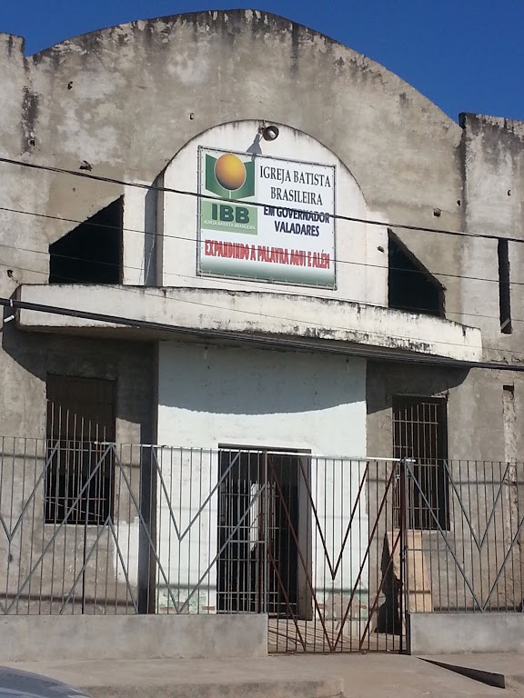 Fachada de Ibb