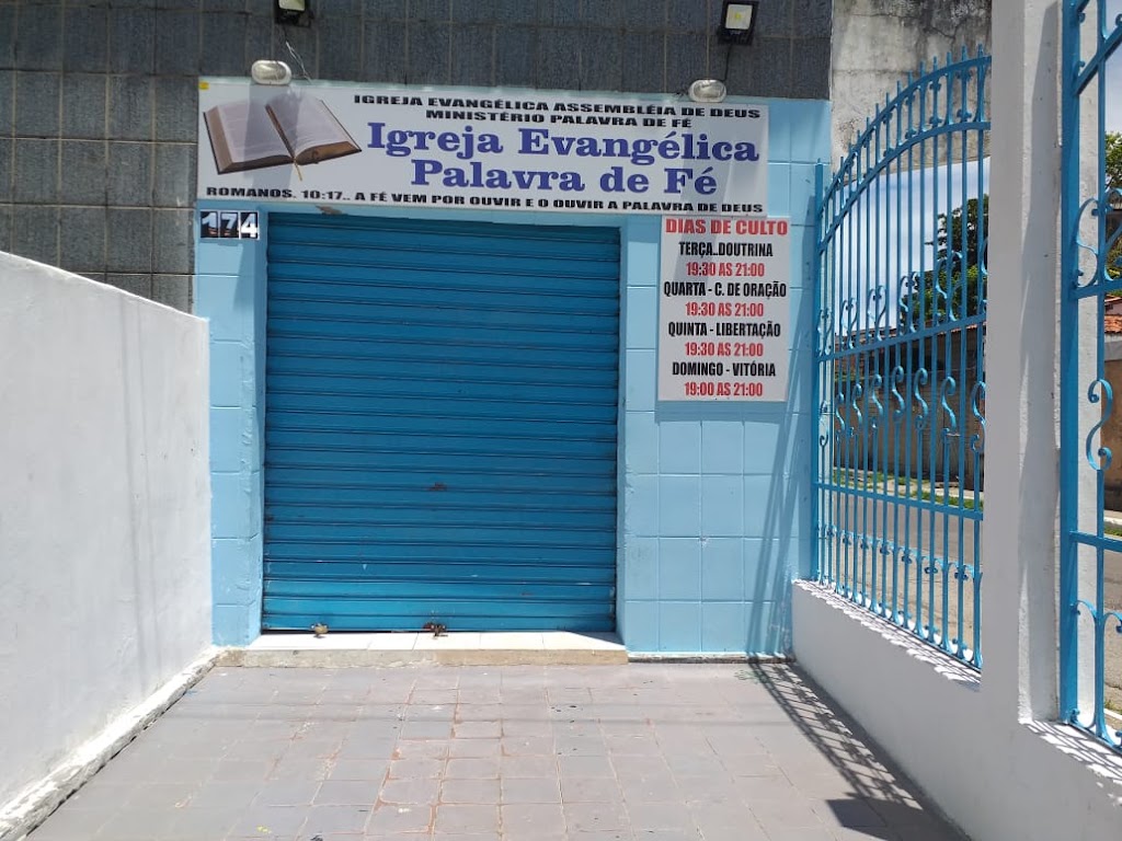 Fachada de Igreja Evangélica Assembleia de Deus Ministério Palavra de Fé