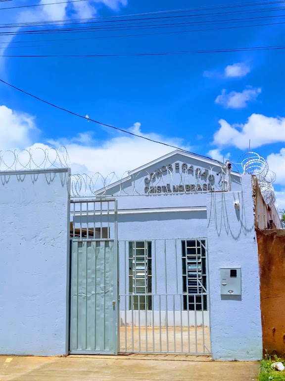 Fachada de Congregação Cristã no Brasil - CCB Carmelo