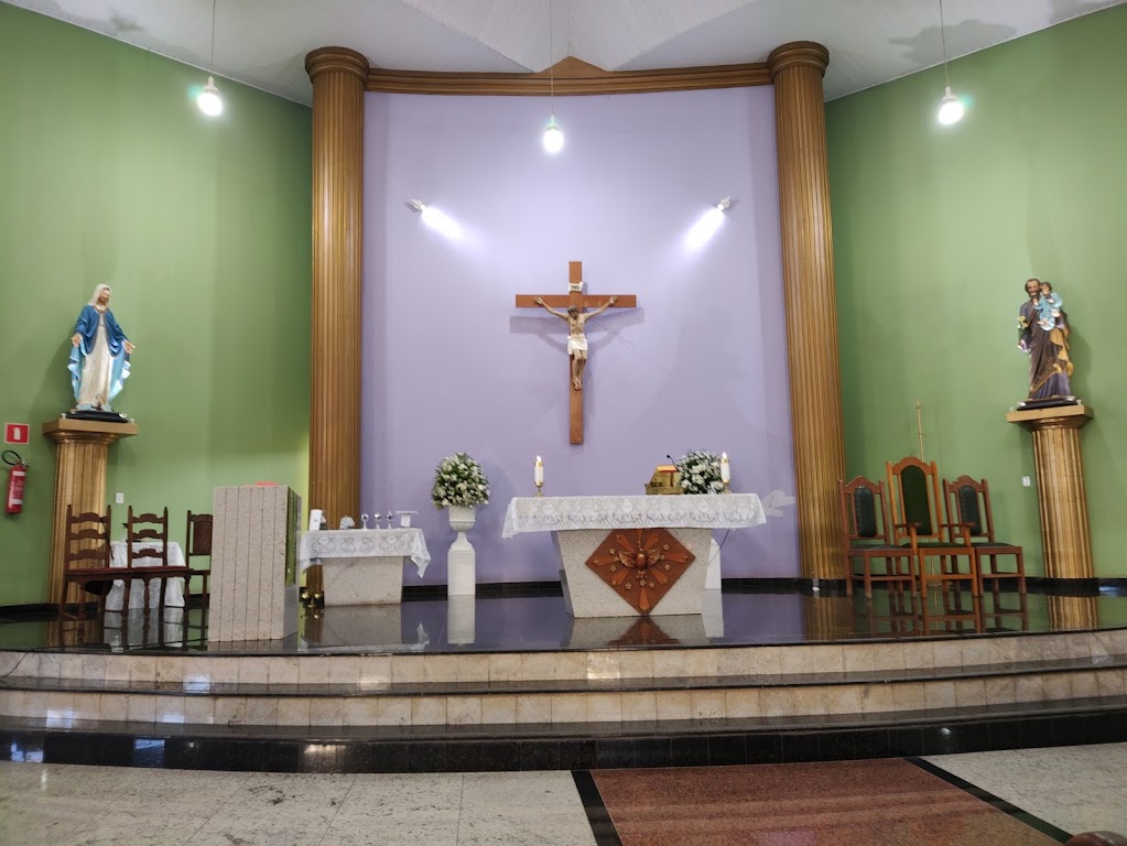 Fachada de Paróquia São Francisco de Assis