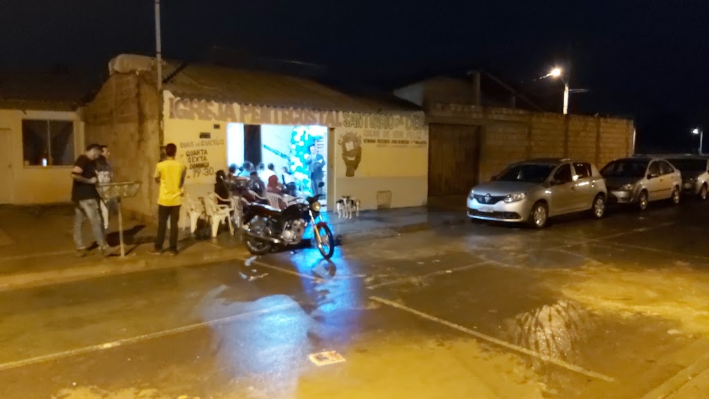 Fachada de Igreja Evangélica Pentecostal O Santuário de Deus