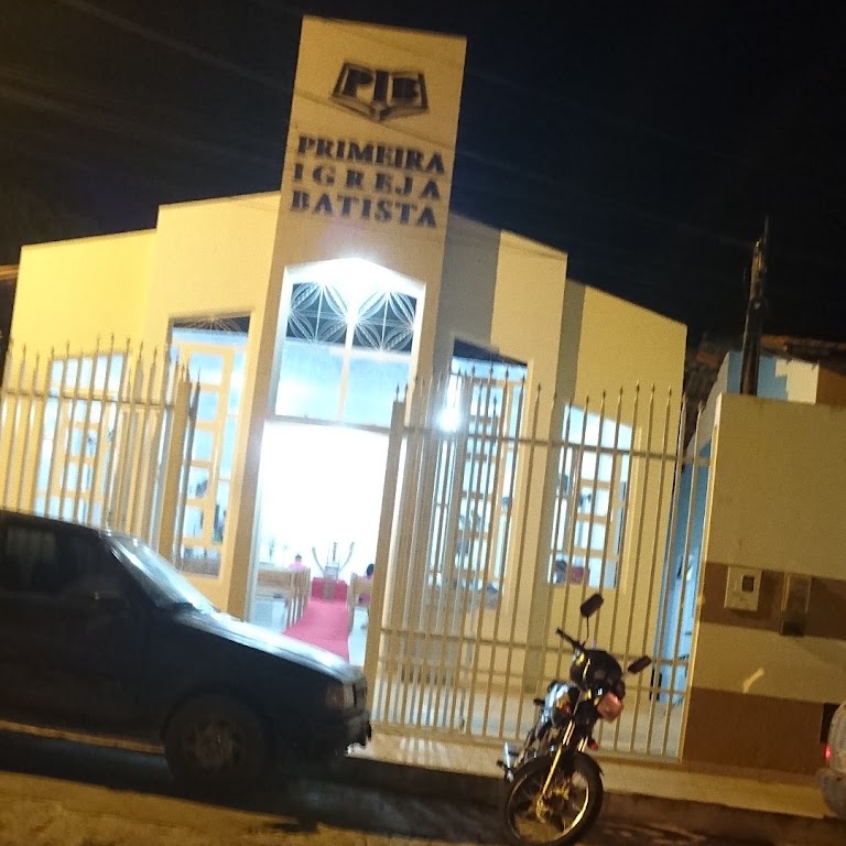 Fachada de PRIMEIRA IGREJA BATISTA DE MACAUBAS