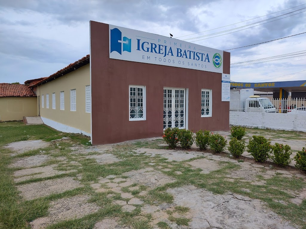 Fachada de Primeira Igreja Batista em Todos os Santos