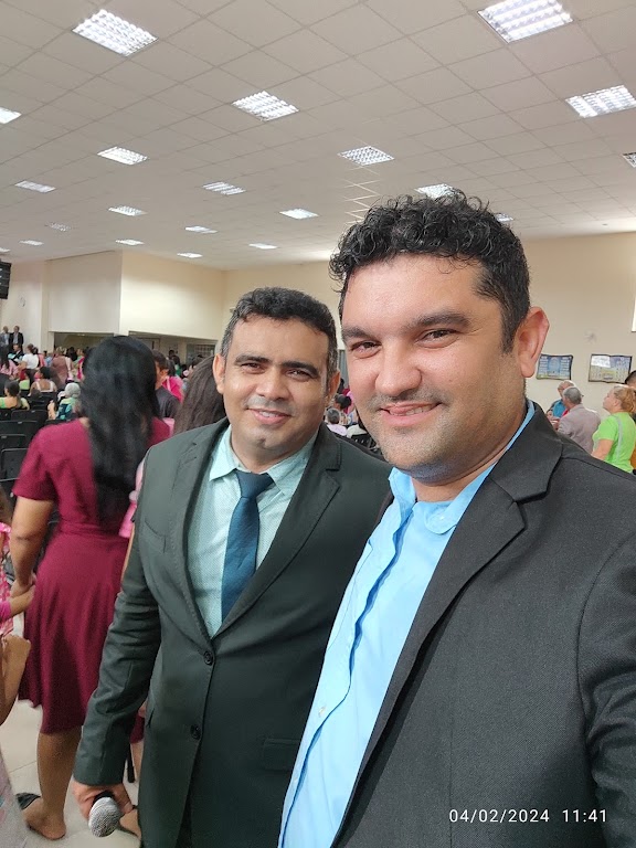 Fachada de Igreja Pentecostal Deus é Amor Sede Setorial