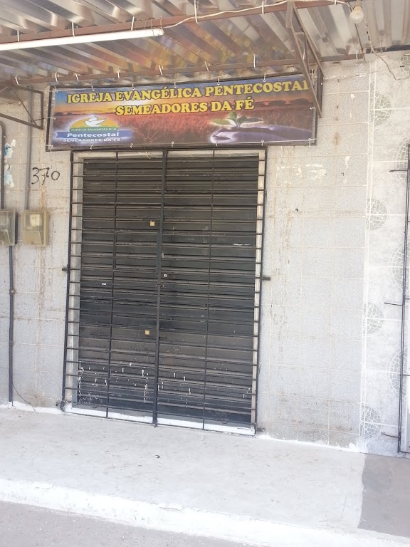 Fachada de Igreja Evangélica Pentecostal Semeadores da Fé