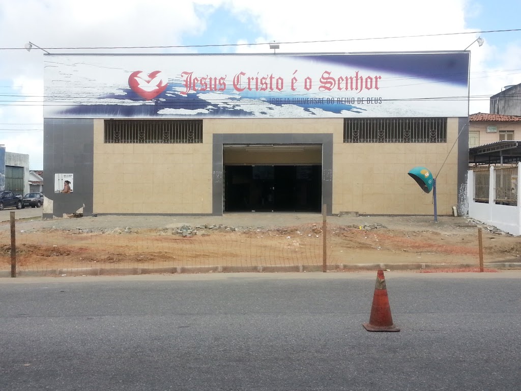 Fachada de Igreja Universal