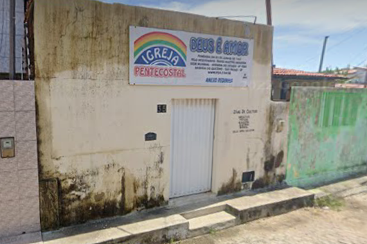 Fachada de Igreja Pentecostal Deus É Amor - REDINHA