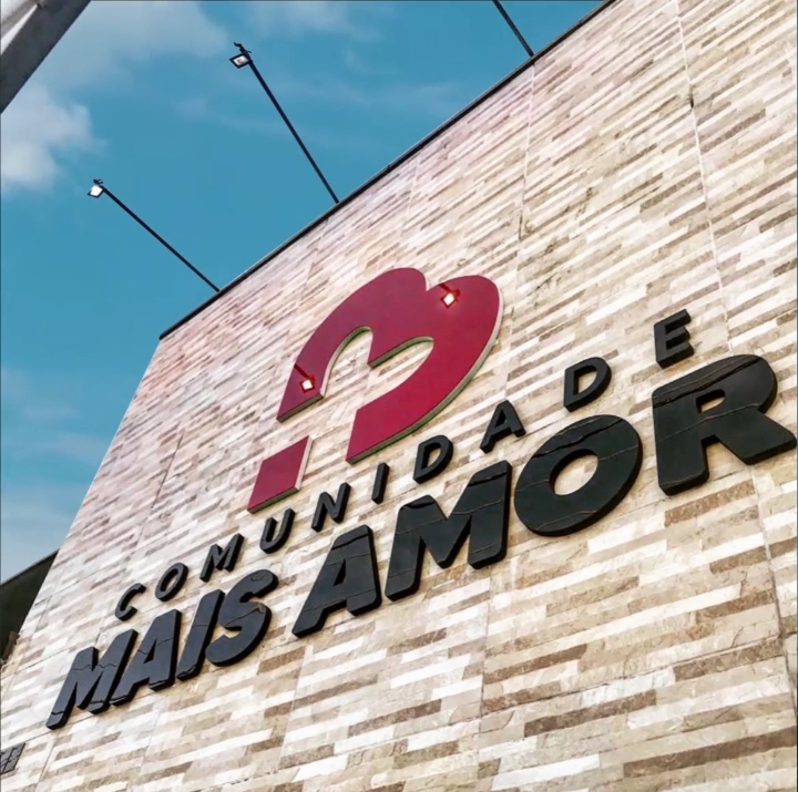 Fachada de Comunidade Mais Amor