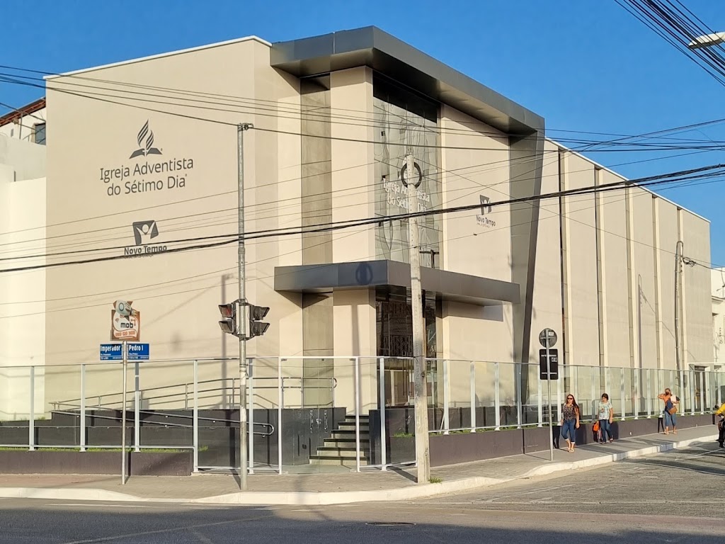 Fachada de Igreja Adventista Central de Fortaleza