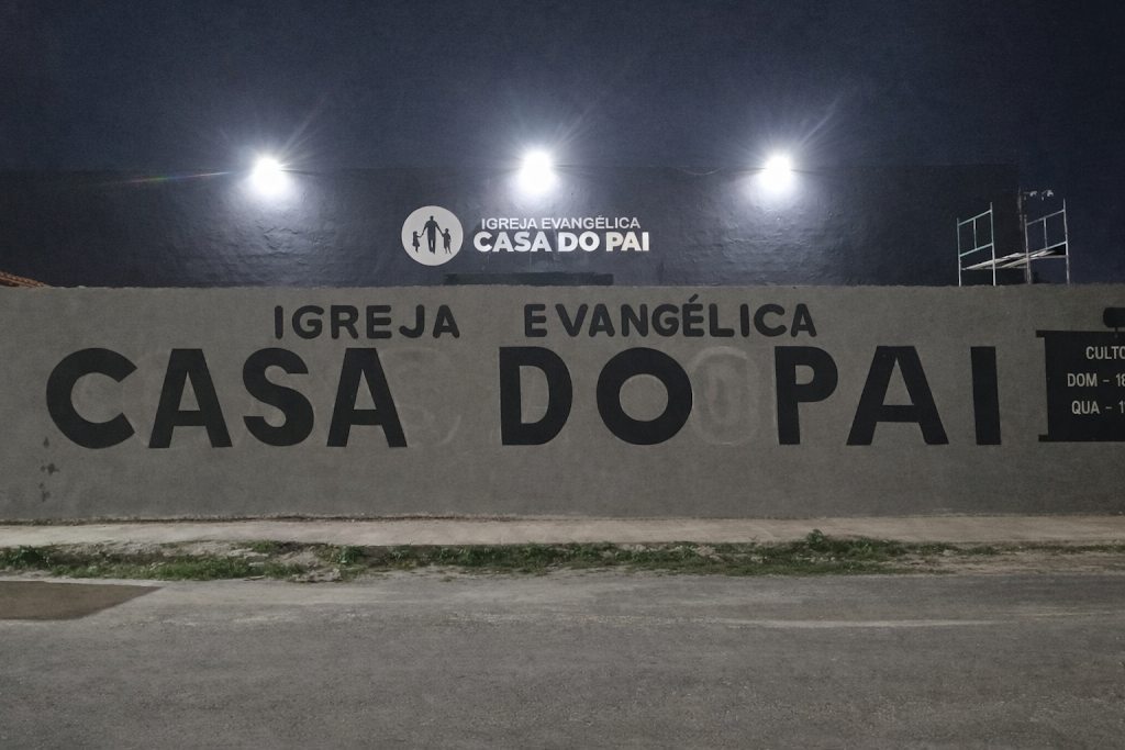 Fachada de Igreja Evangélica Casa do Pai - Sul