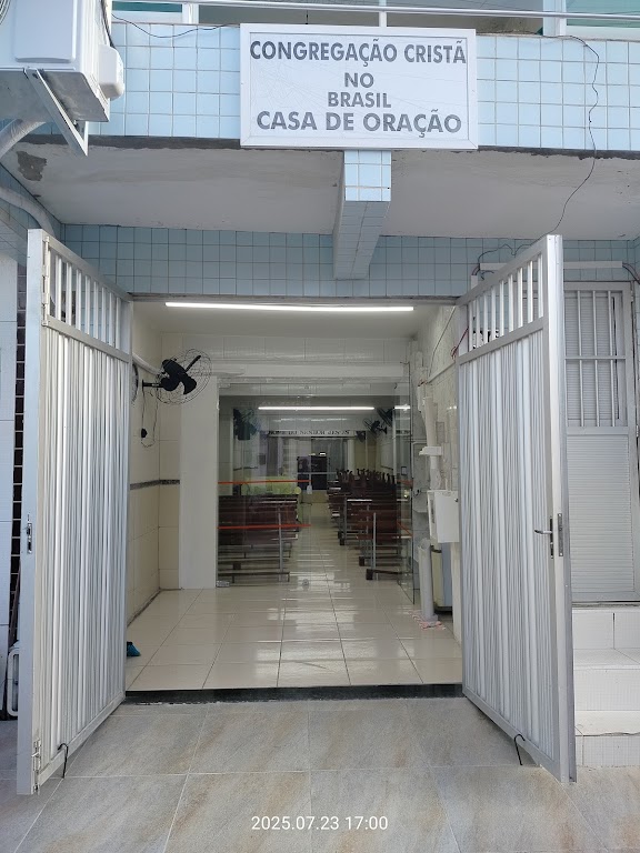 Fachada de Congregação Cristã no Brasil - Jardim das Oliveiras