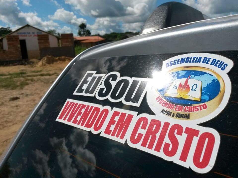 Fachada de Assembléia de Deus Vivendo em Cristo