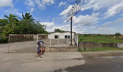 Fachada de Igreja Universal - Coroadinho
