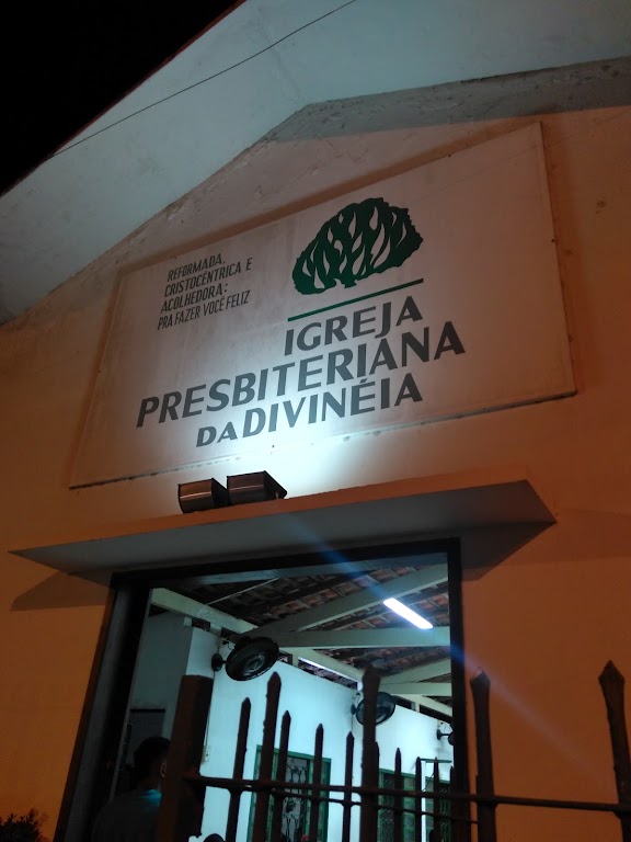 Fachada de Igreja Presbiteriana da Divinéia