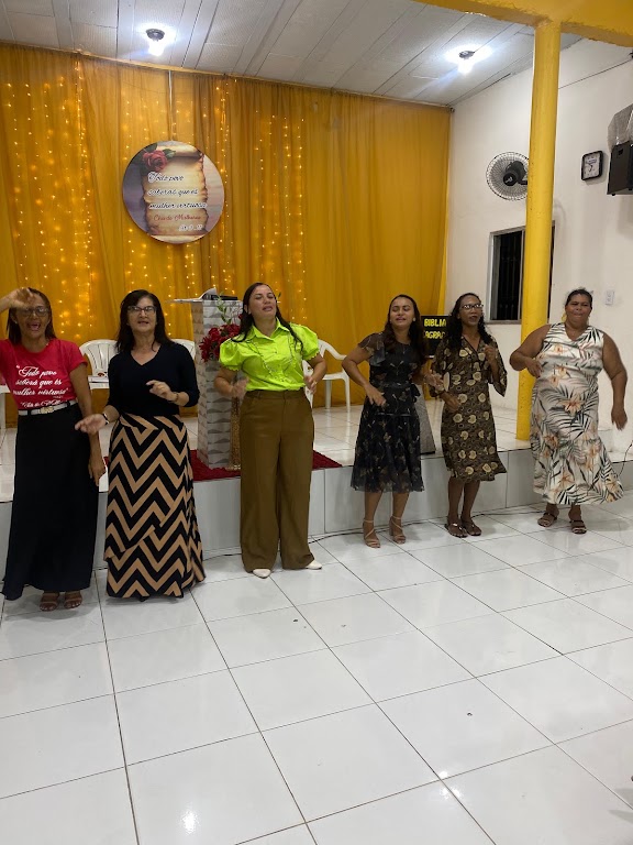Fachada de Igreja evangélica pentecostal última colheita