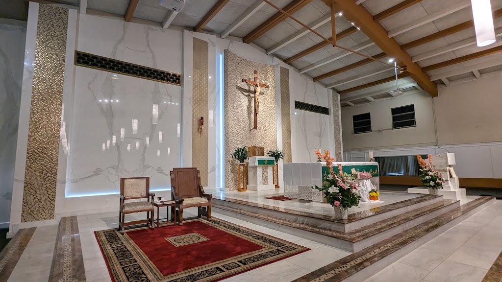 Fachada de Saint Athanasius Catholic Church
