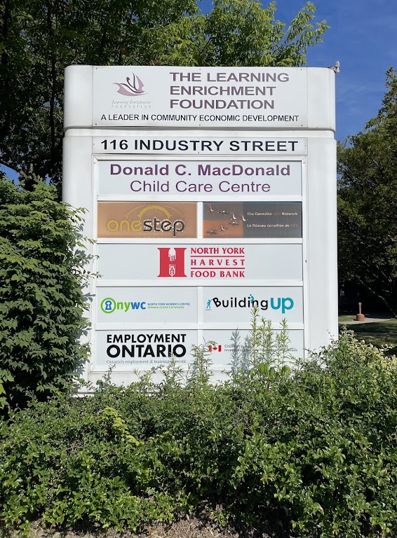 Fachada de North York Harvest Food Bank