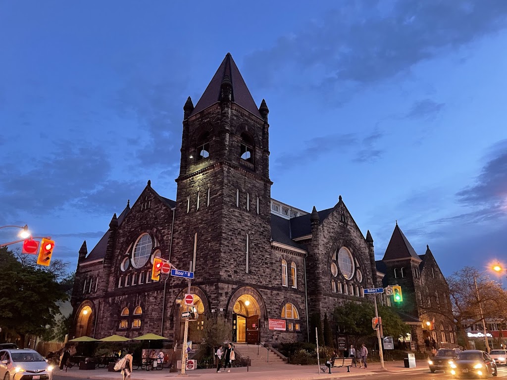 Fachada de Trinity-St. Paul's United Church and Centre for Faith, Justice and the Arts
