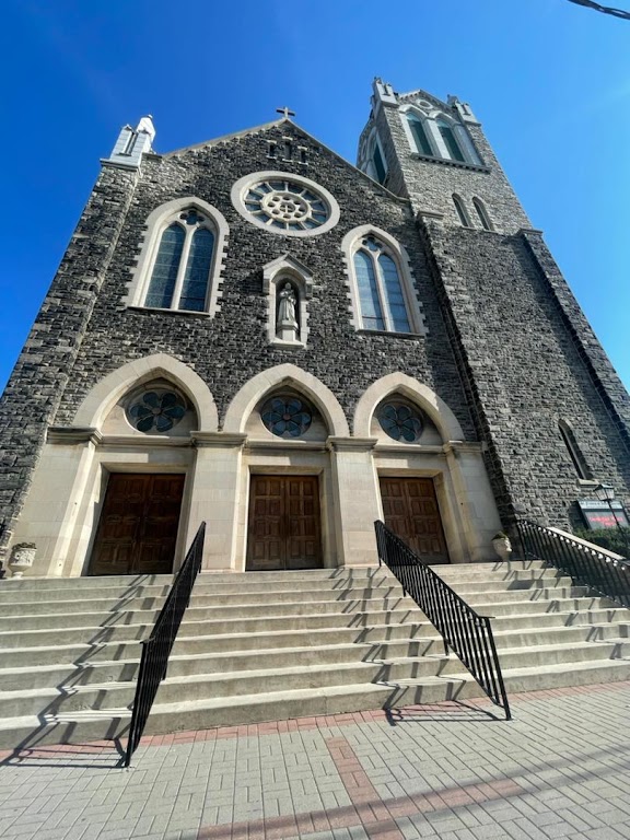 Fachada de St. Francis of Assisi Parish - Toronto