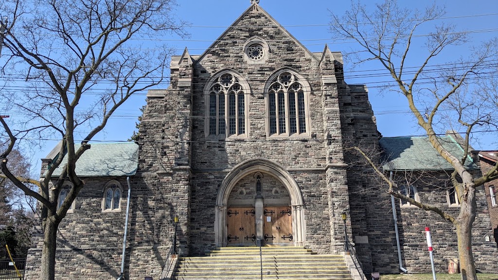 Fachada de Runnymede Campus - Runnymede United Church