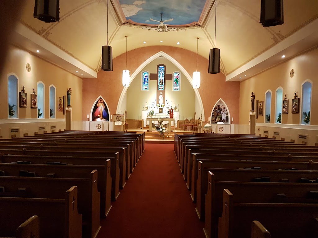 Fachada de Christ the King Roman Catholic Church