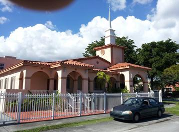 Fachada de St Mary's Wesleyan Methodist Church