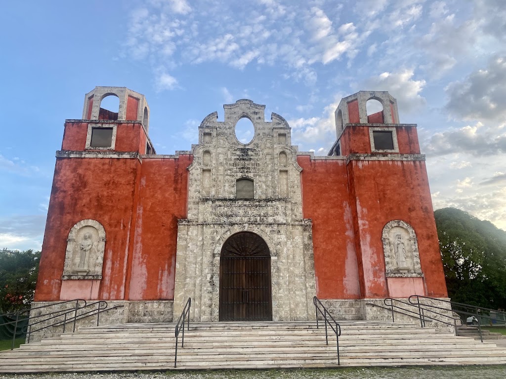 Fachada de Corpus Christi Catholic Church