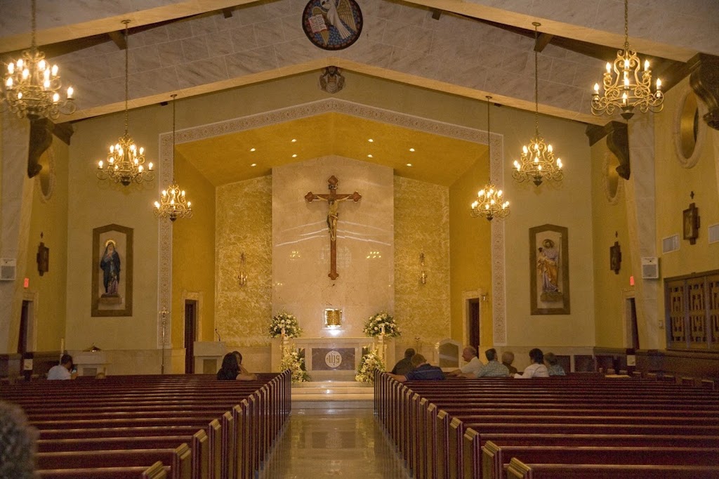 Fachada de Saint Francis de Sales Catholic Church