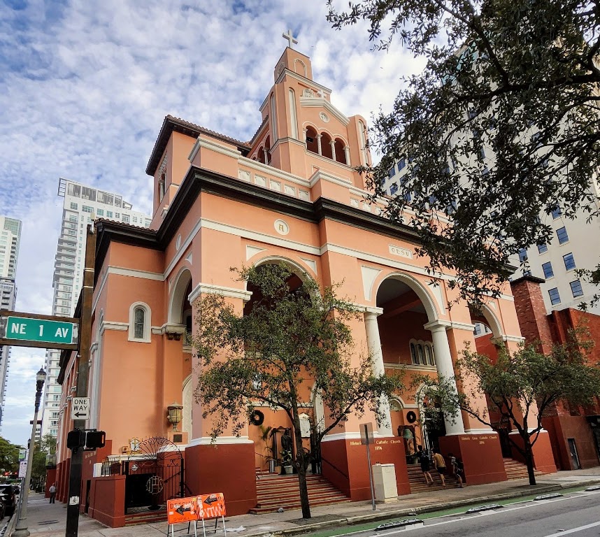 Fachada de Igreja Católica Jesus