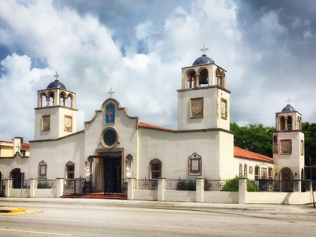Fachada de Our Lady of Sorrows Catholic Church