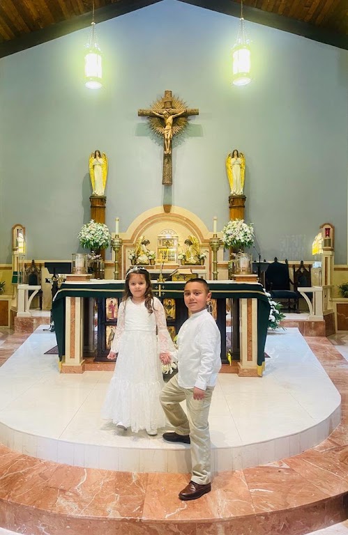 Fachada de St Raymond of Peñafort Catholic Church