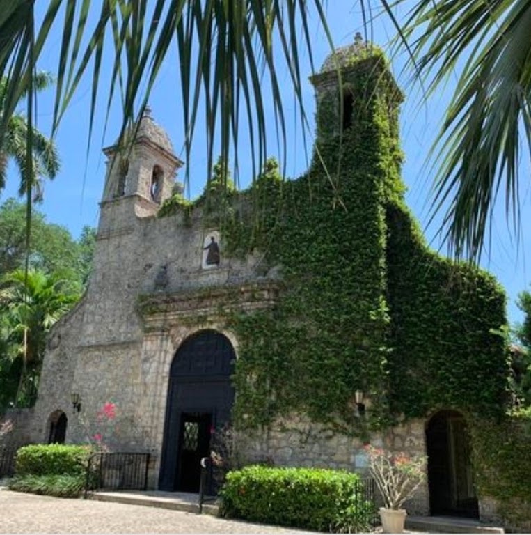 Fachada de Plymouth Congregational Church