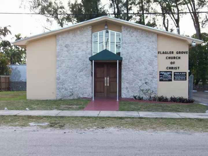 Fachada de Church of Christ Flagler Grove