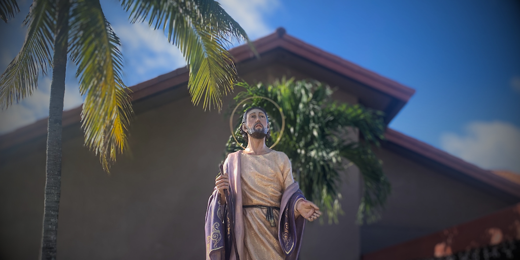 Fachada de San Lazaro Catholic Church