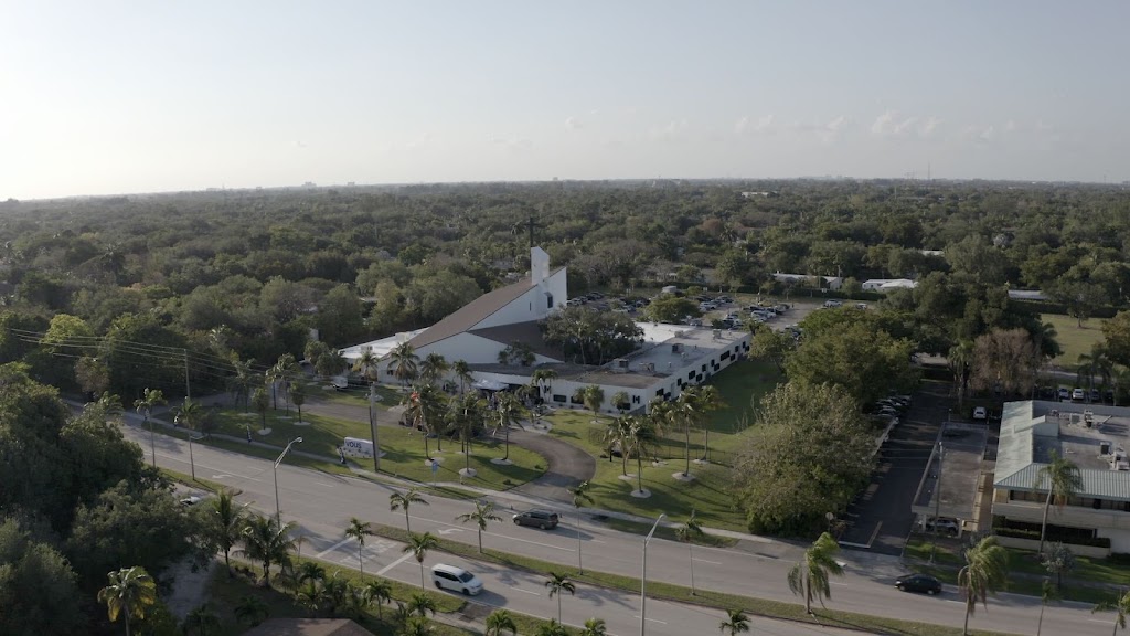Fachada de VOUS Church - South Miami