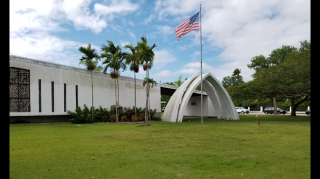Fachada de Mi Redentor Vive - Iglesia Cristiana