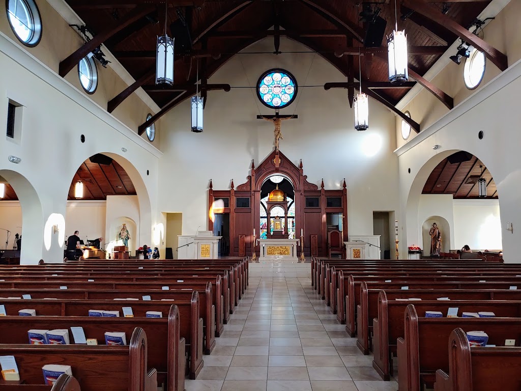Fachada de Corpus Christi Catholic Church